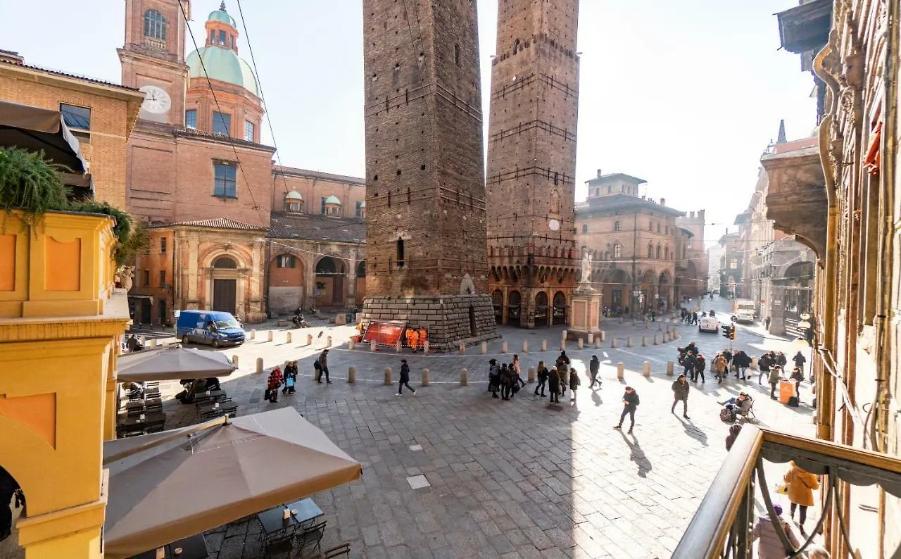 Asinelli Suite, privilegiata vista sulle due Torri Bologna Appartamento