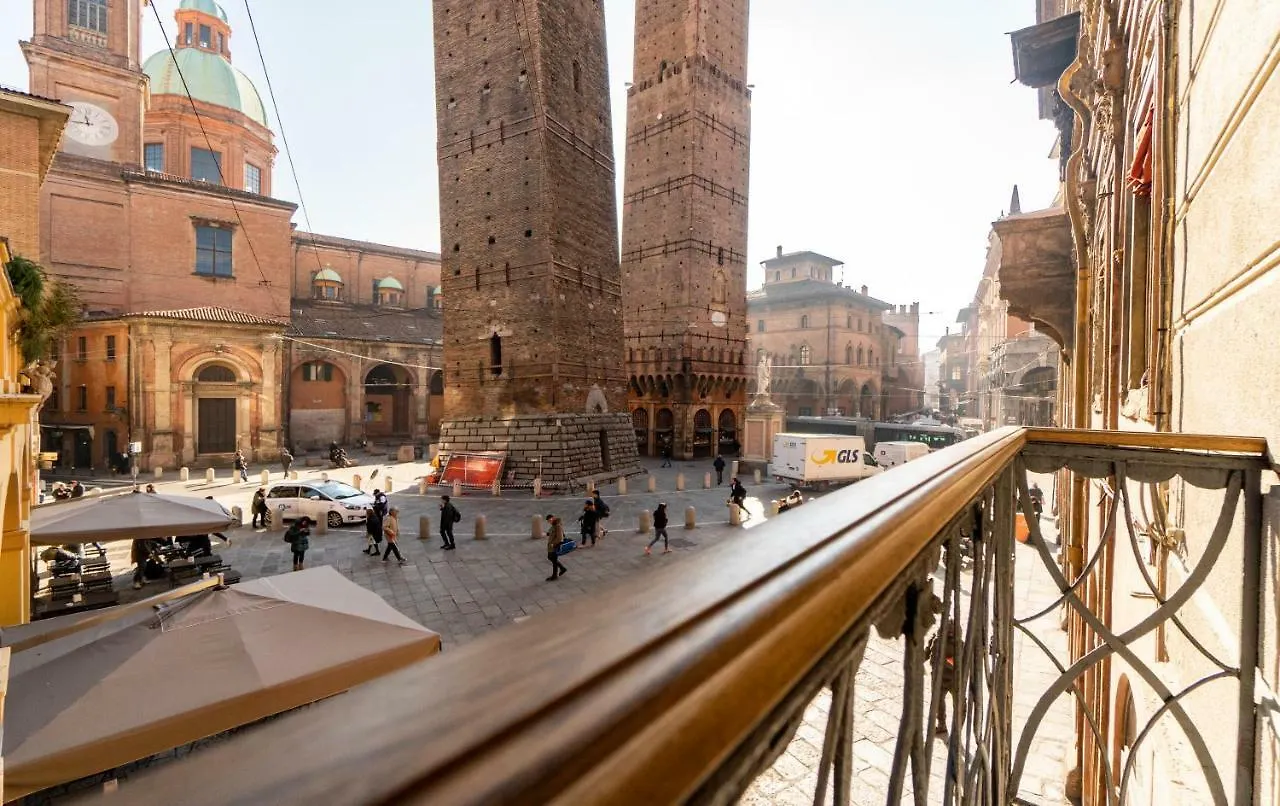 Asinelli Suite, privilegiata vista sulle due Torri Bologna